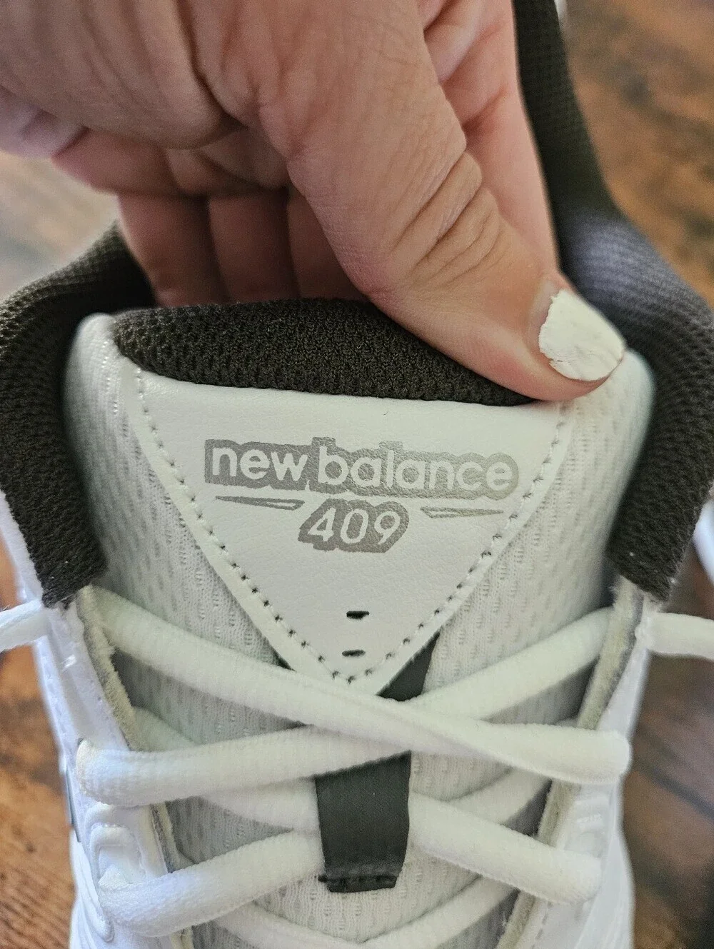 New Balance 409 Men's White and Dark Grey Sneakers Size 11.5